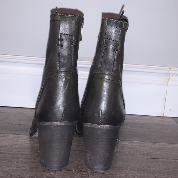 NEW Steve Madden leather chunk heel lace up boots - Picture 3 of 6